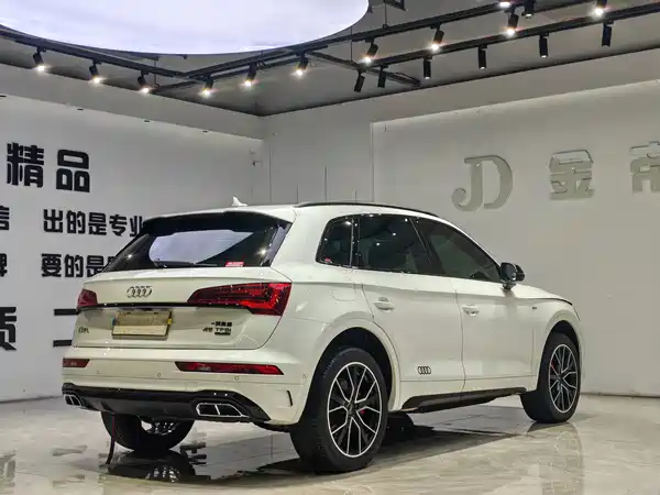 Audi Q5L 2025
