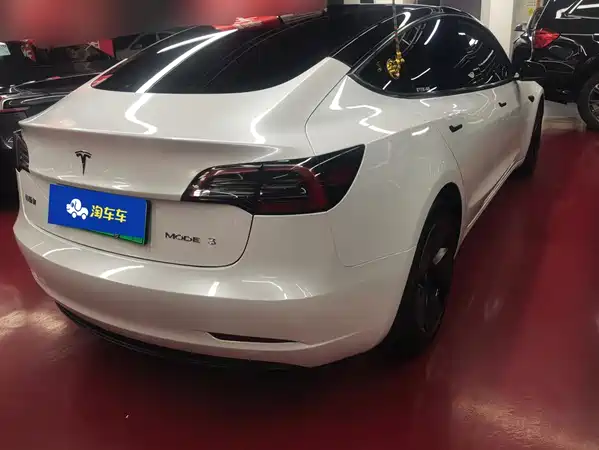 Tesla Model 3 2023