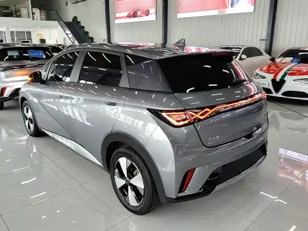 BYD Dolphin 2023