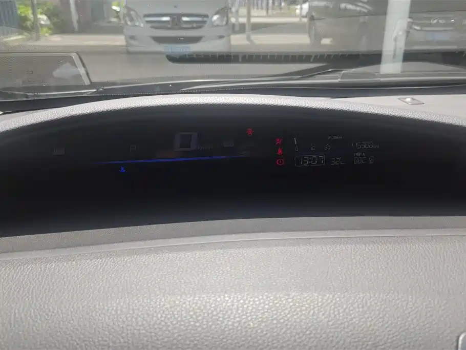 Honda Jade 2016 — фото 14