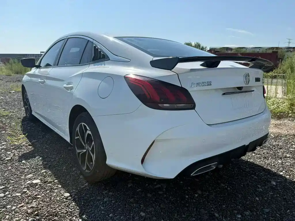 MG MG5 2022