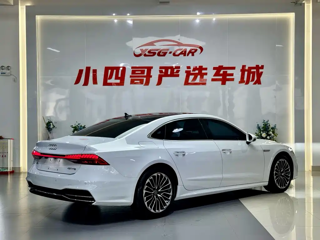 Audi A7L 2023 — фото 9