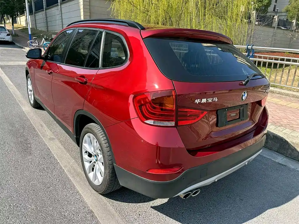 BMW X1 2015 — фото 9