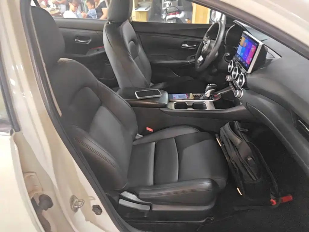 Nissan Sylphy 2021 — фото 25