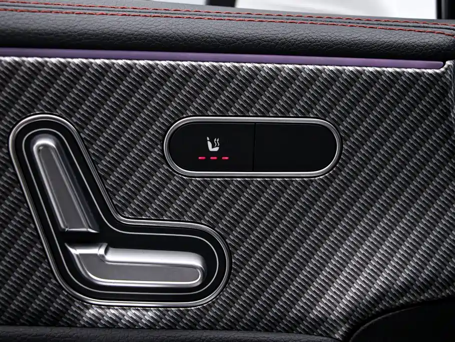 Mercedes-Benz A-Class 2024 — фото 12