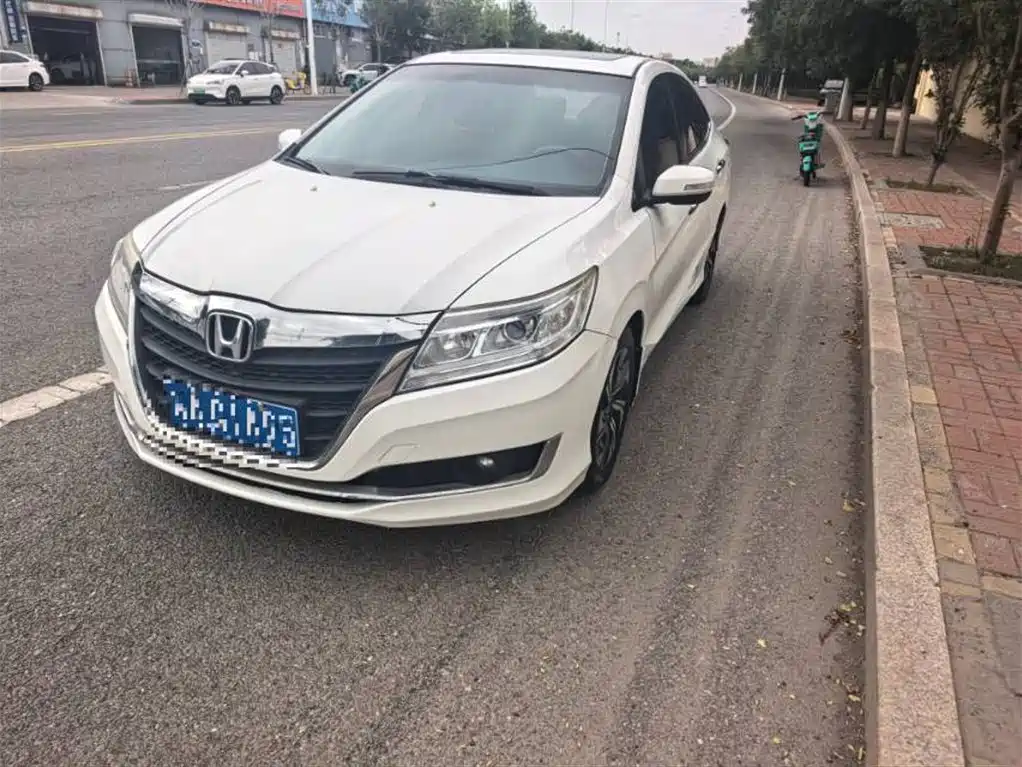 Honda Crider 2017