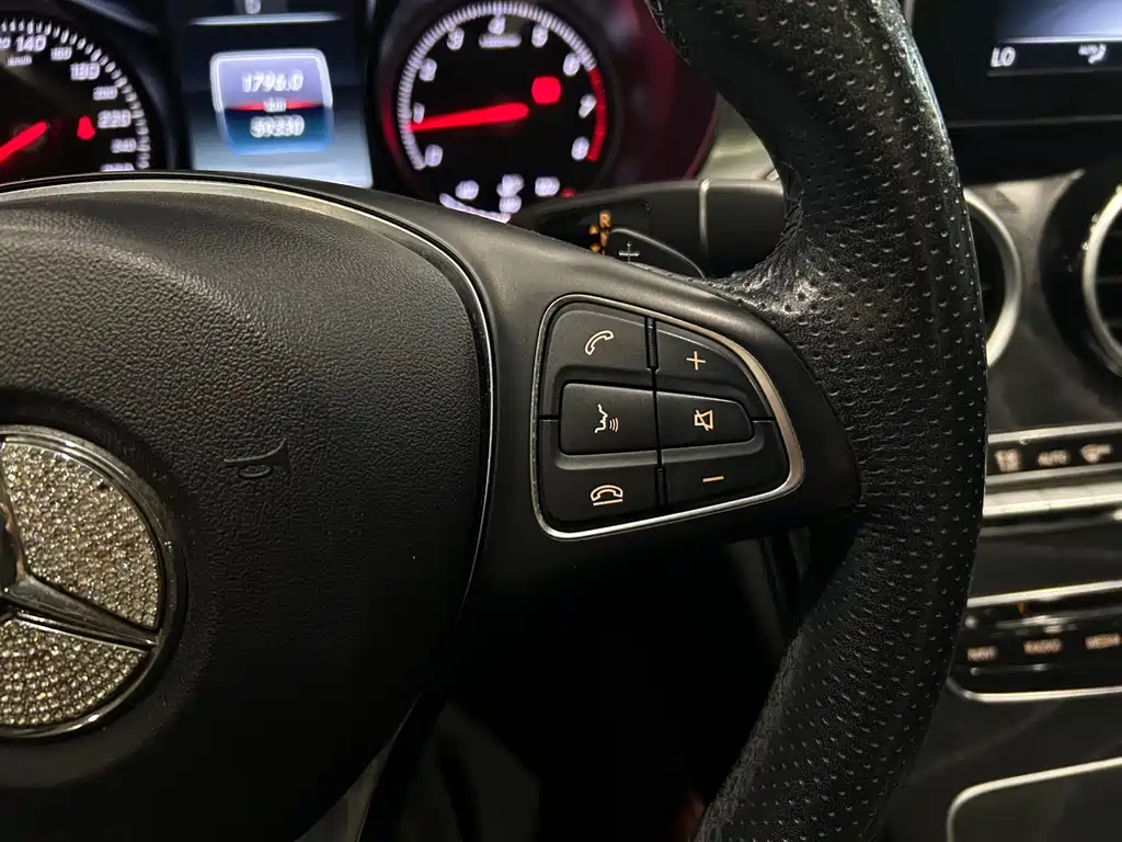 Mercedes-Benz C-Class 2018 — фото 12