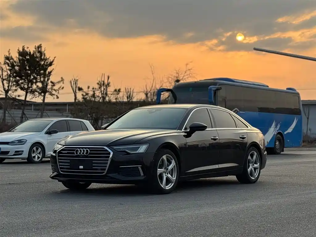 Audi A6L 2020 — фото 1