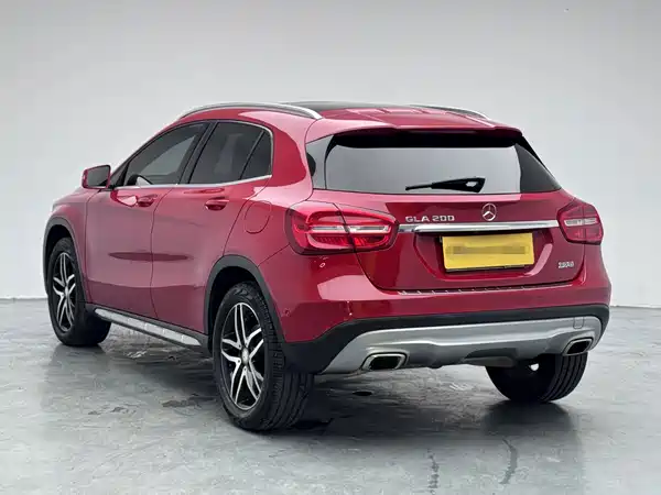 Mercedes-Benz GLA 2016