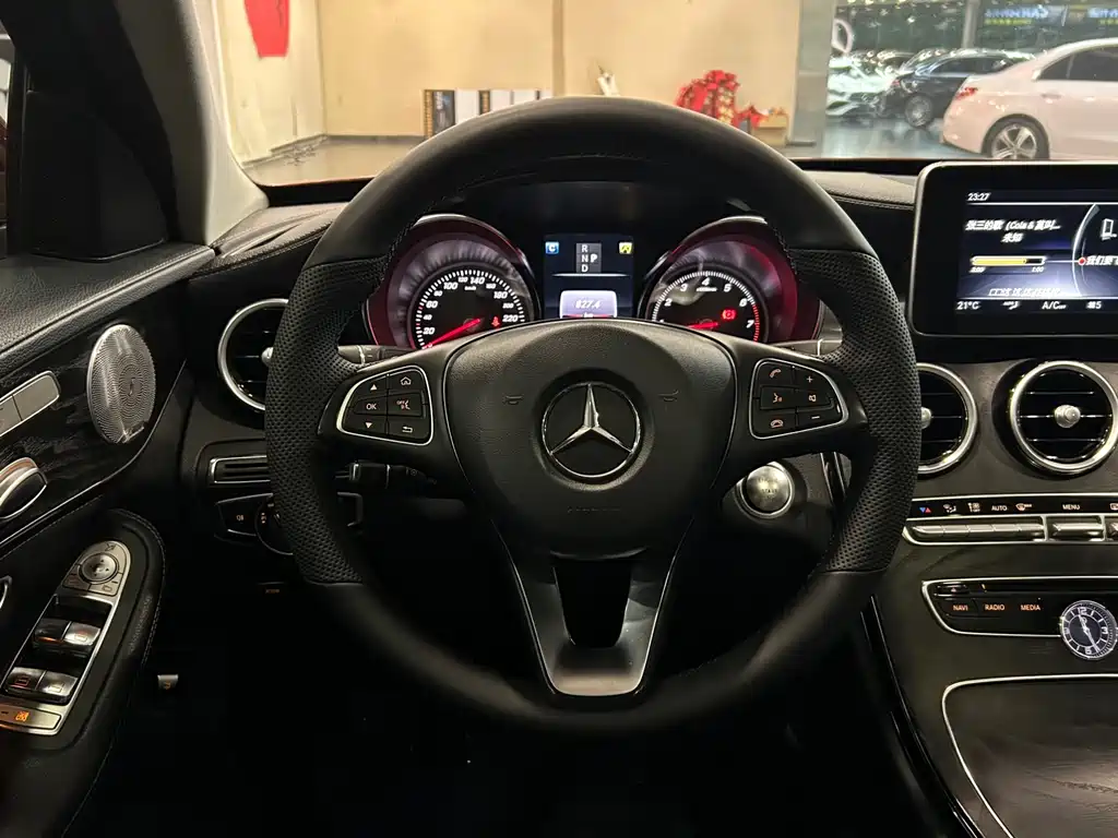 Mercedes-Benz C-Class 2018 — фото 13