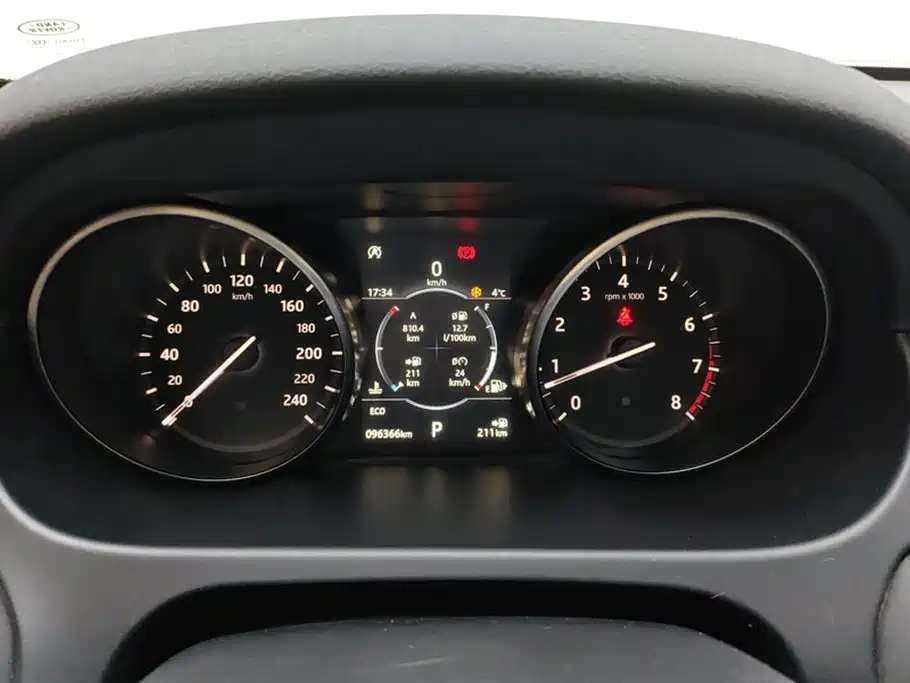 Land Rover Discovery Sport 2018 — фото 14