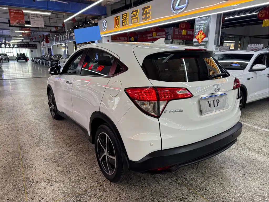 Honda Vezel 2022 — фото 9