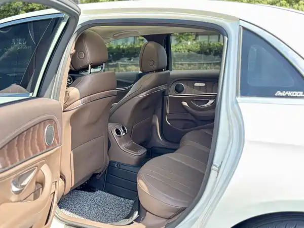 Mercedes-Benz E-Class 2023