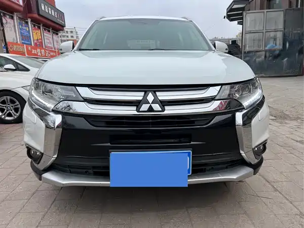 Mitsubishi Outlander 2017
