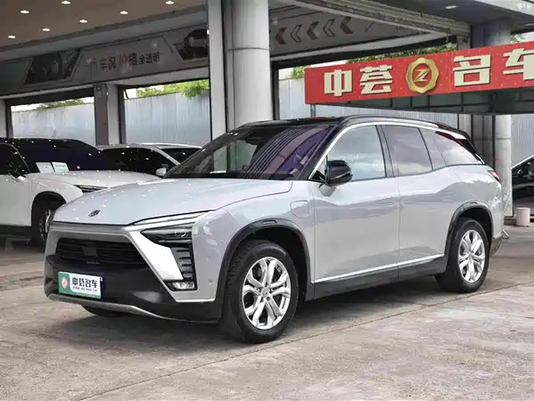 NIO ES8 2020