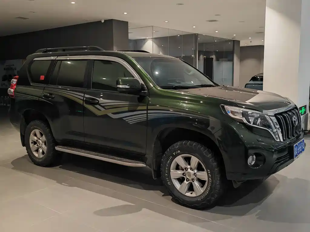 Toyota Prado 2016 — фото 9