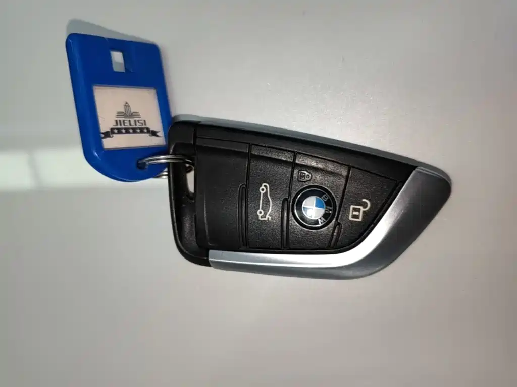 BMW X1 2022 — фото 9