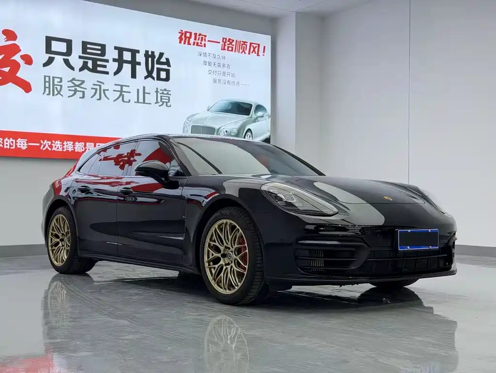 Porsche Panamera 2022