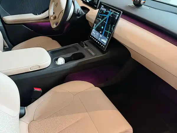 NIO ET5T 2024