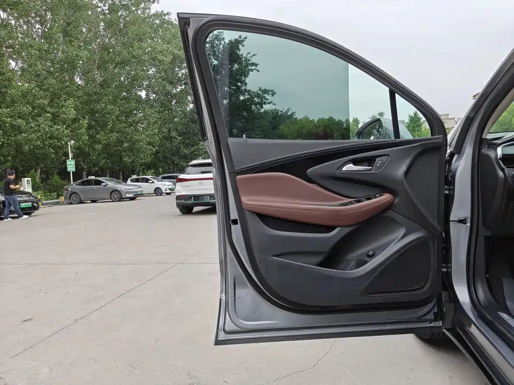 Buick Envision Plus 2018 — фото 13