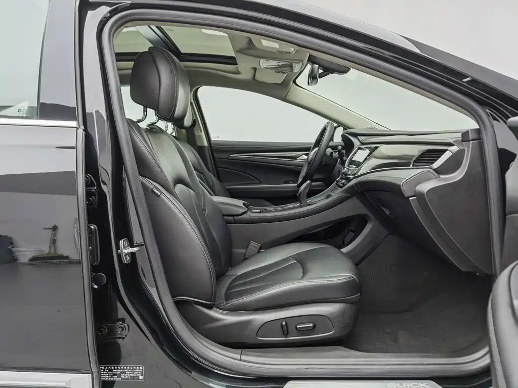Buick LaCrosse 2020 — фото 23
