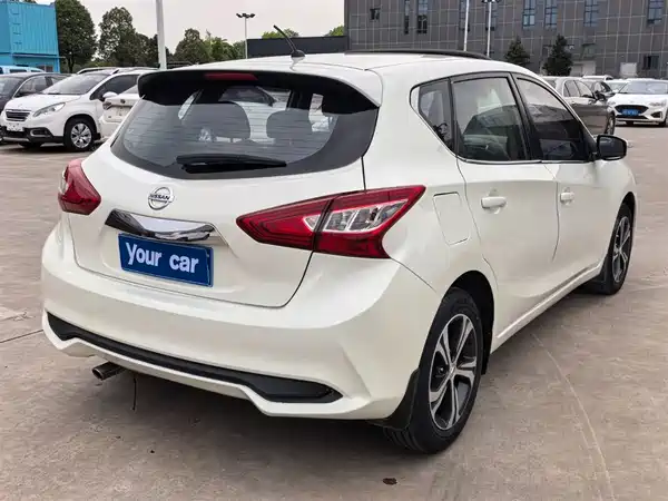 Nissan Tiida 2016