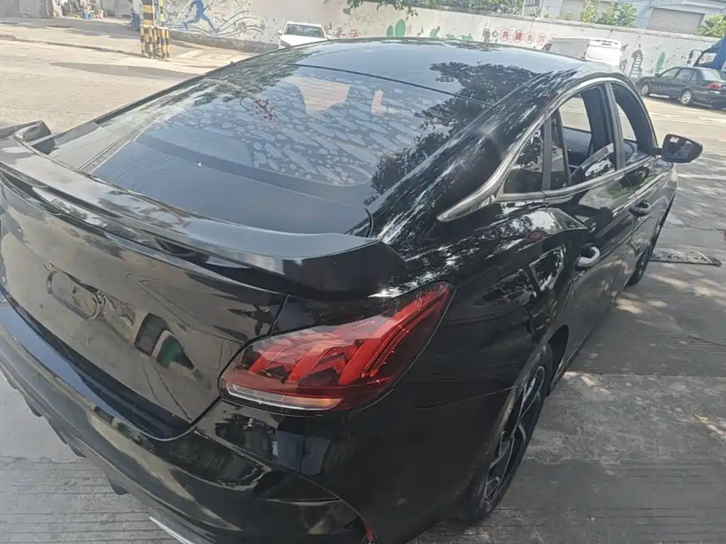 MG MG5 2021