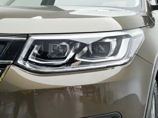 Changan CS95 2018