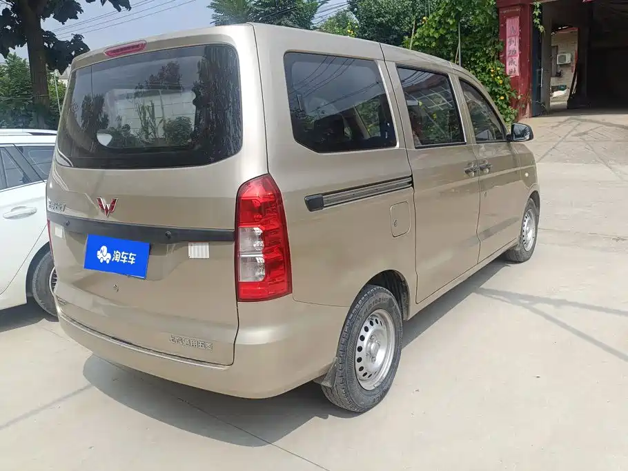 Wuling Hongguang V 2021 — фото 3