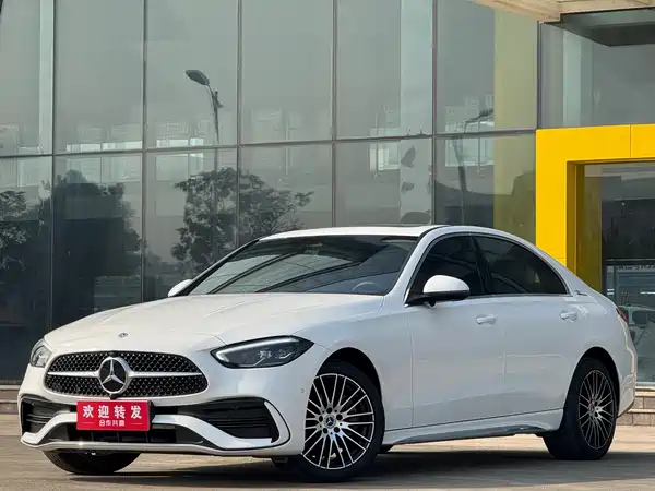 Mercedes-Benz C-Class 2024