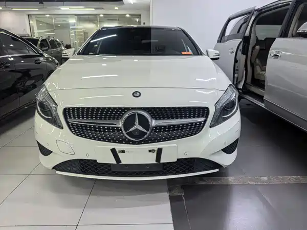 Mercedes-Benz A-Class 2015