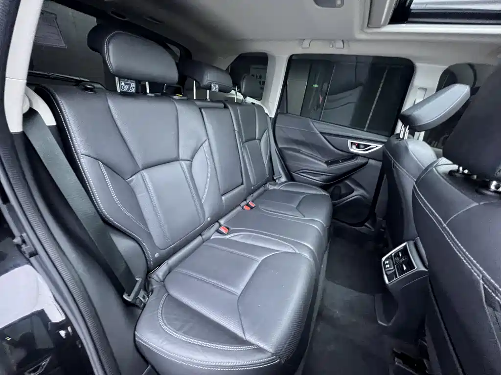 Subaru Forester 2022 — фото 24