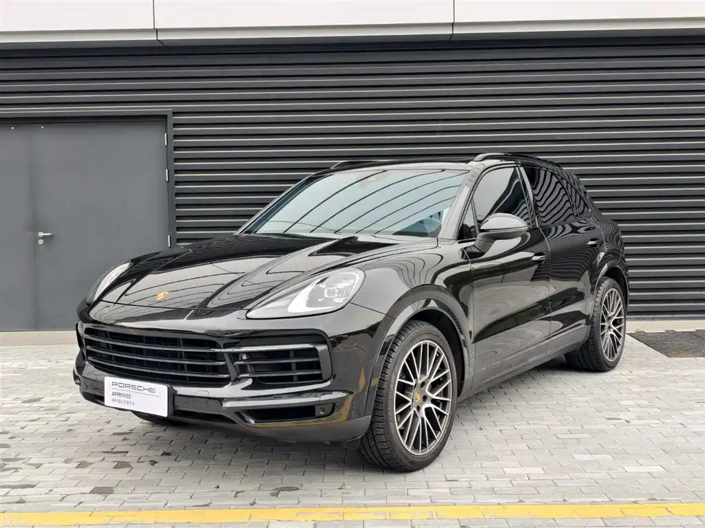 Porsche Cayenne 2020 — фото 1