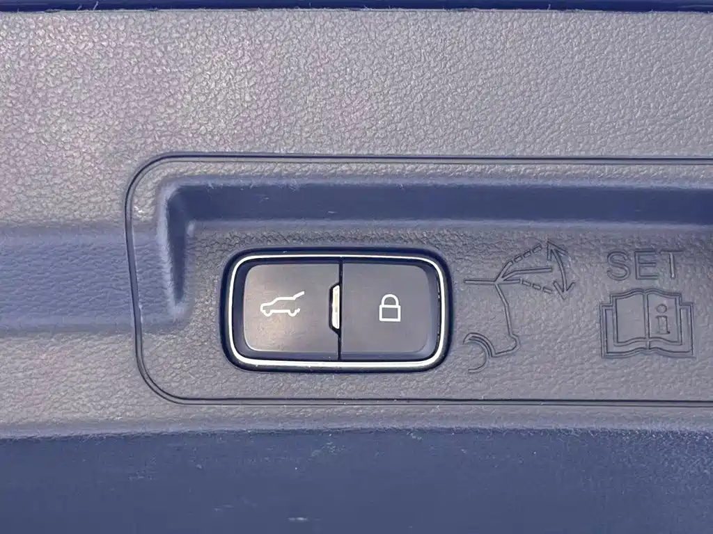 Ford Explorer 2020 — фото 12