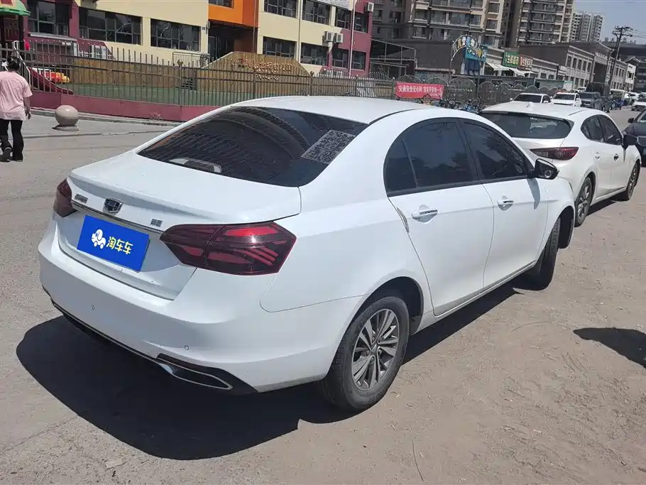 Geely Emgrand 2018
