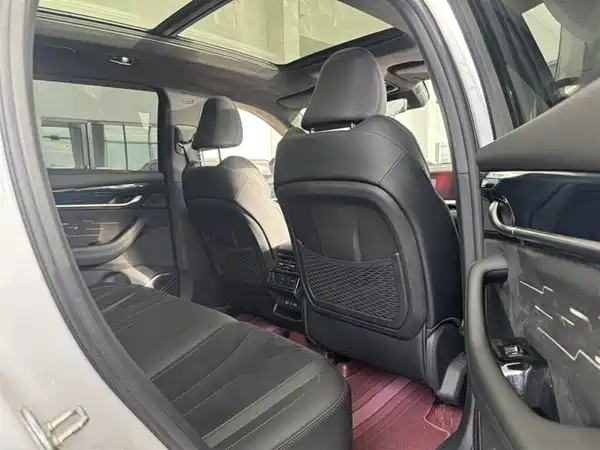 Geely Xingyue L 2024