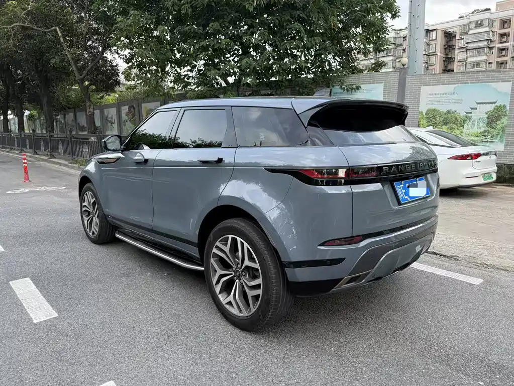 Land Rover Evoque 2021