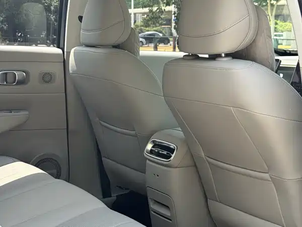 Leapmotor B10 2025