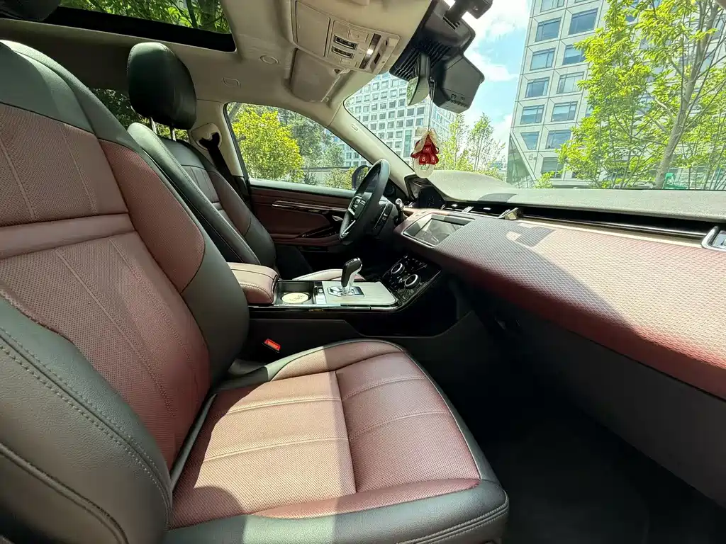Land Rover Evoque 2022 — фото 9