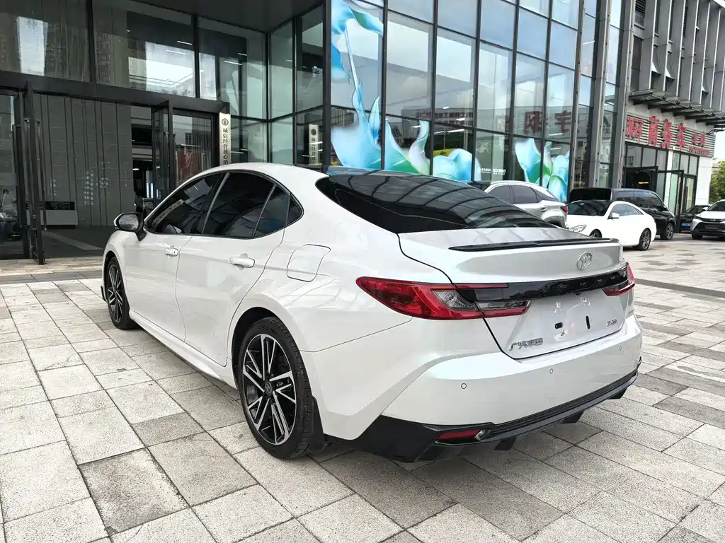 Toyota Camry 2024