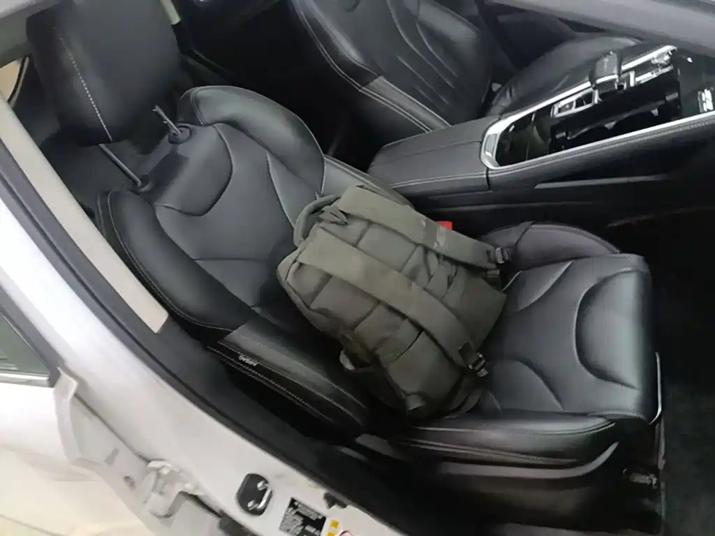 Changan CS85 COUPE 2020 — фото 25