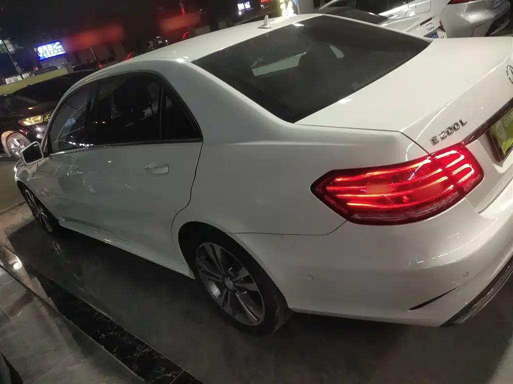 Mercedes-Benz E-Class 2015 — фото 5