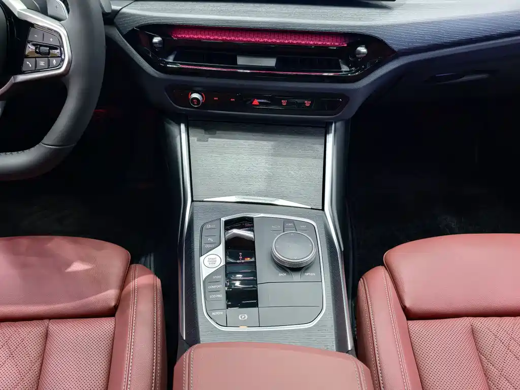 BMW 3 Series 2025 — фото 14