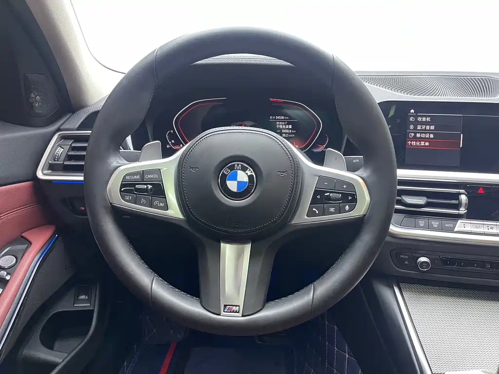 BMW 3 Series 2022 — фото 12