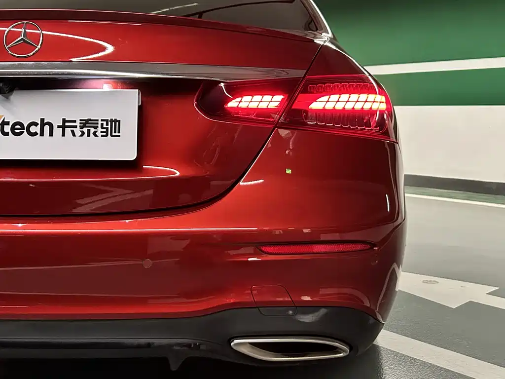 Mercedes-Benz E-Class 2021 — фото 17