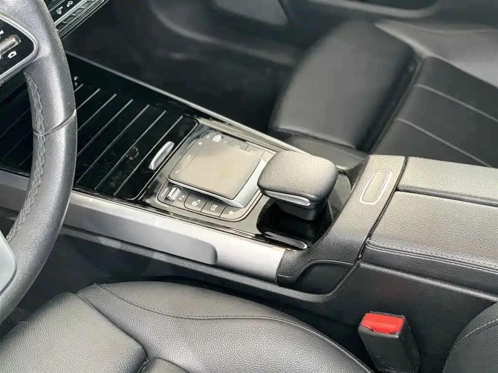 Mercedes-Benz GLB 2021 — фото 16