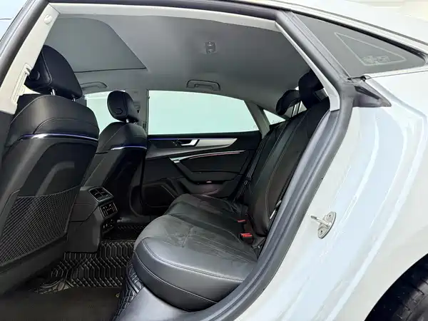 Audi A7L 2022
