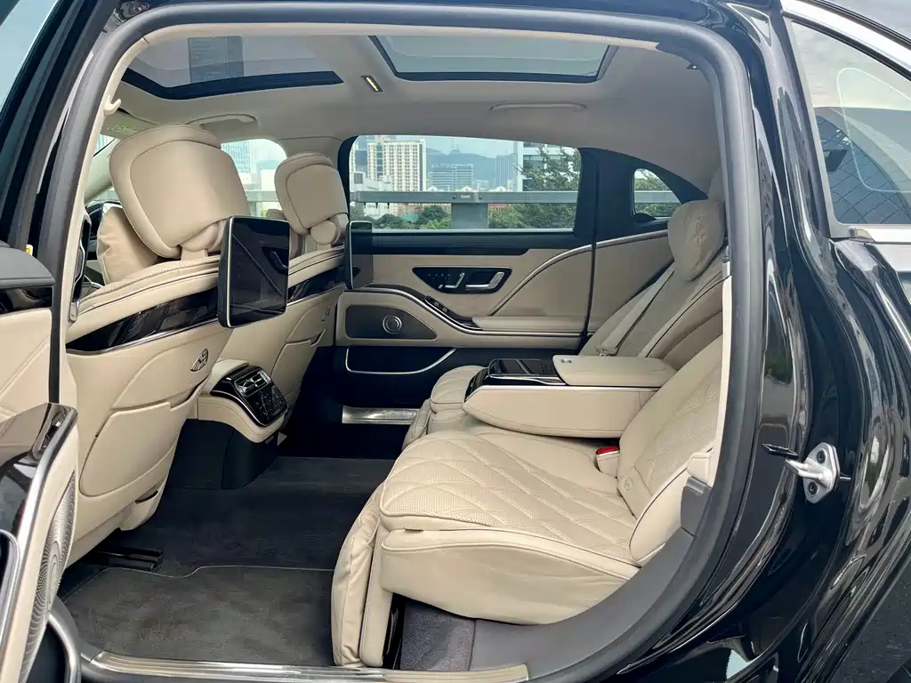 Mercedes-Benz S-Class 2023 — фото 8