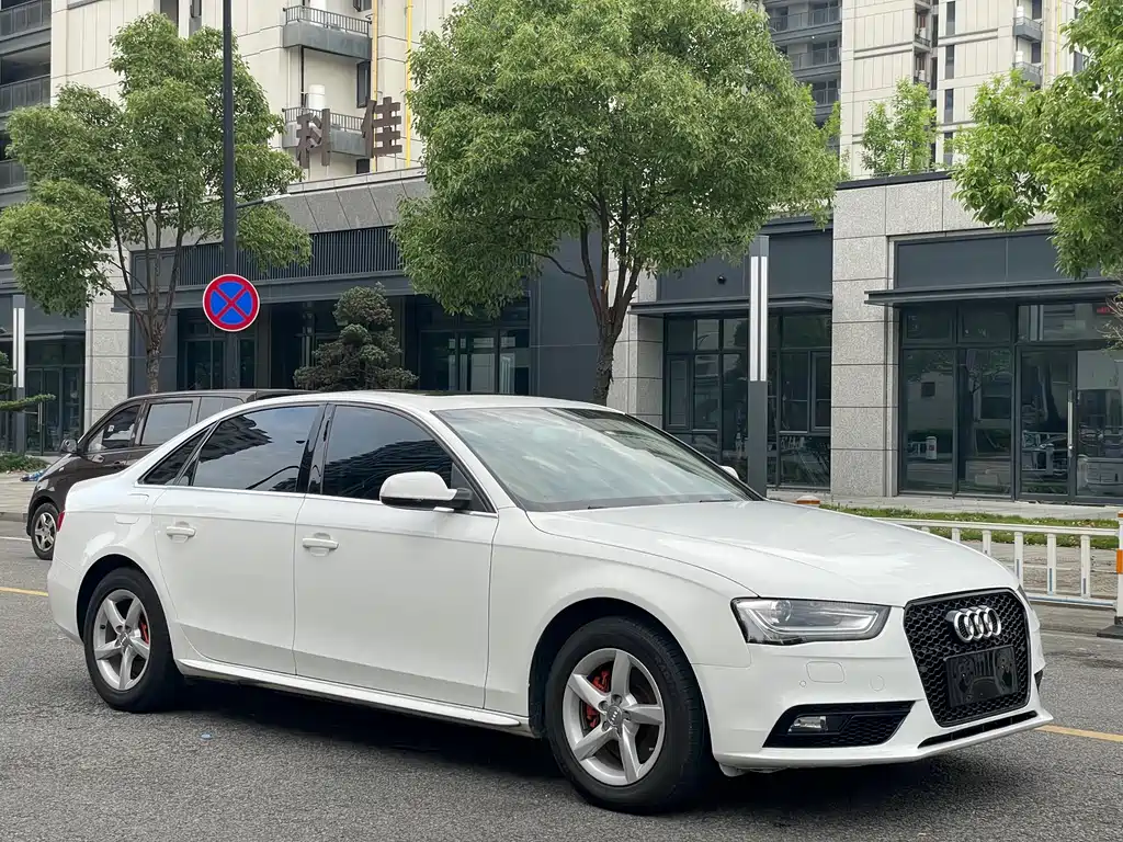 Audi A4L 2015 — фото 3