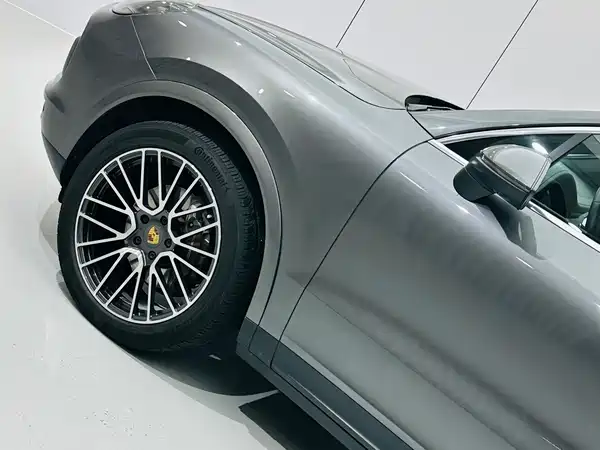 Porsche Cayenne 2021